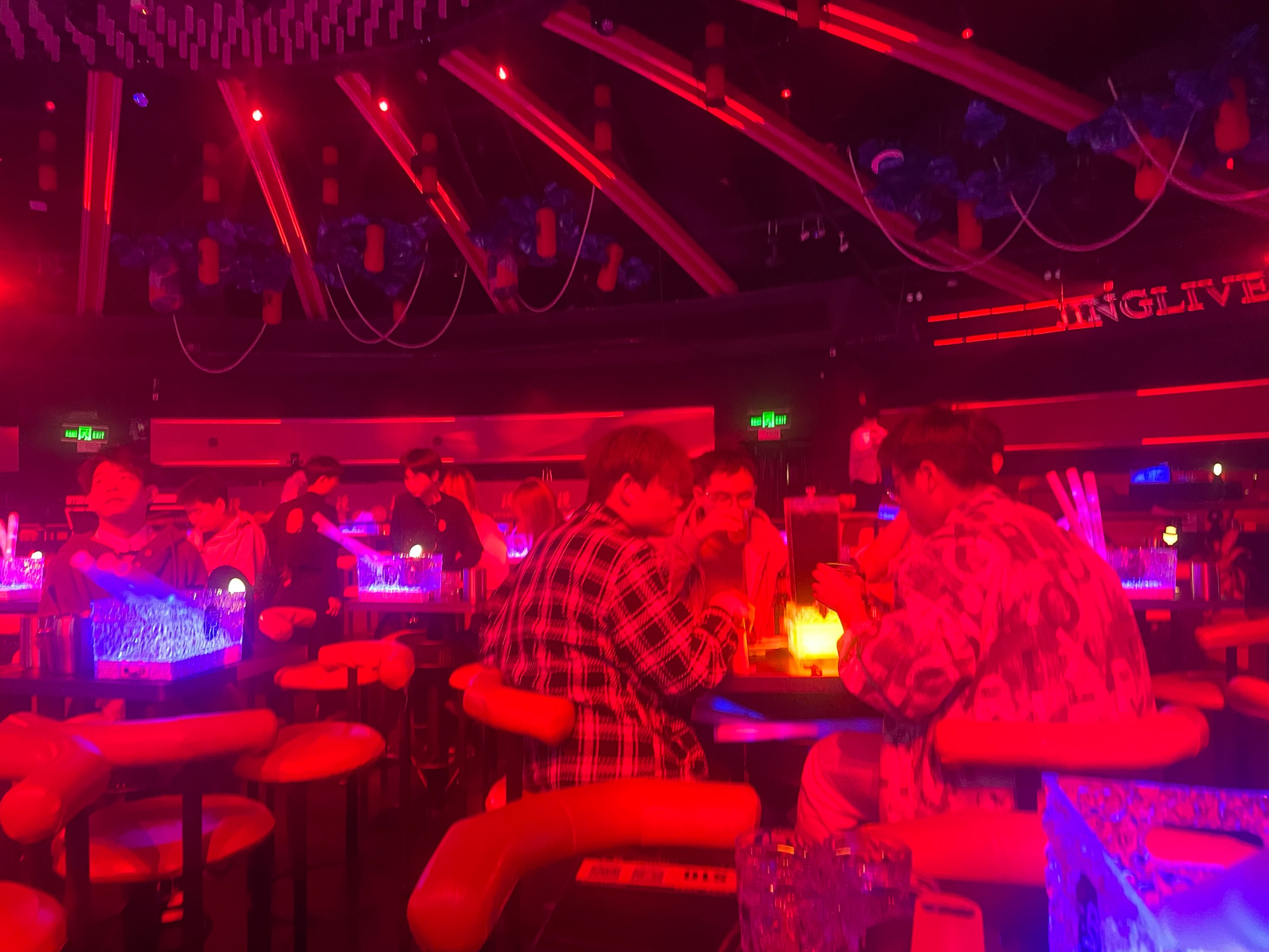 泰安商务ktv一小时价格-新泰市ktv预定